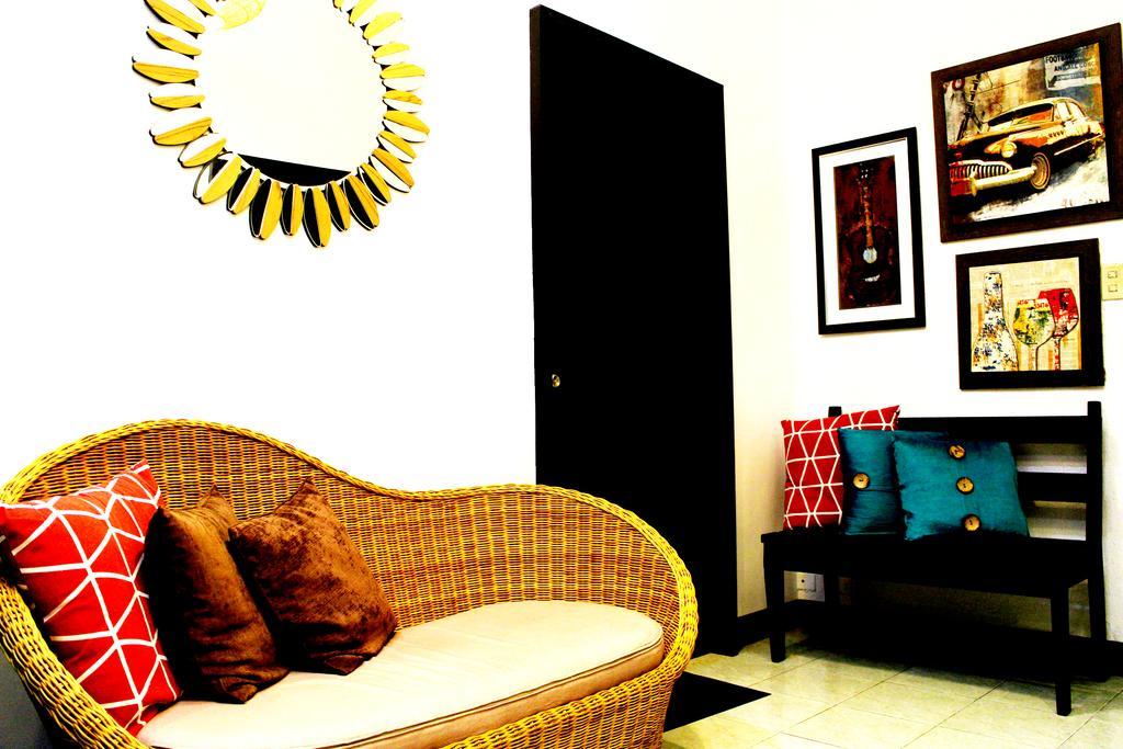 Tagaytay Garden Budgetel - City Center Tagaytay City Exterior photo